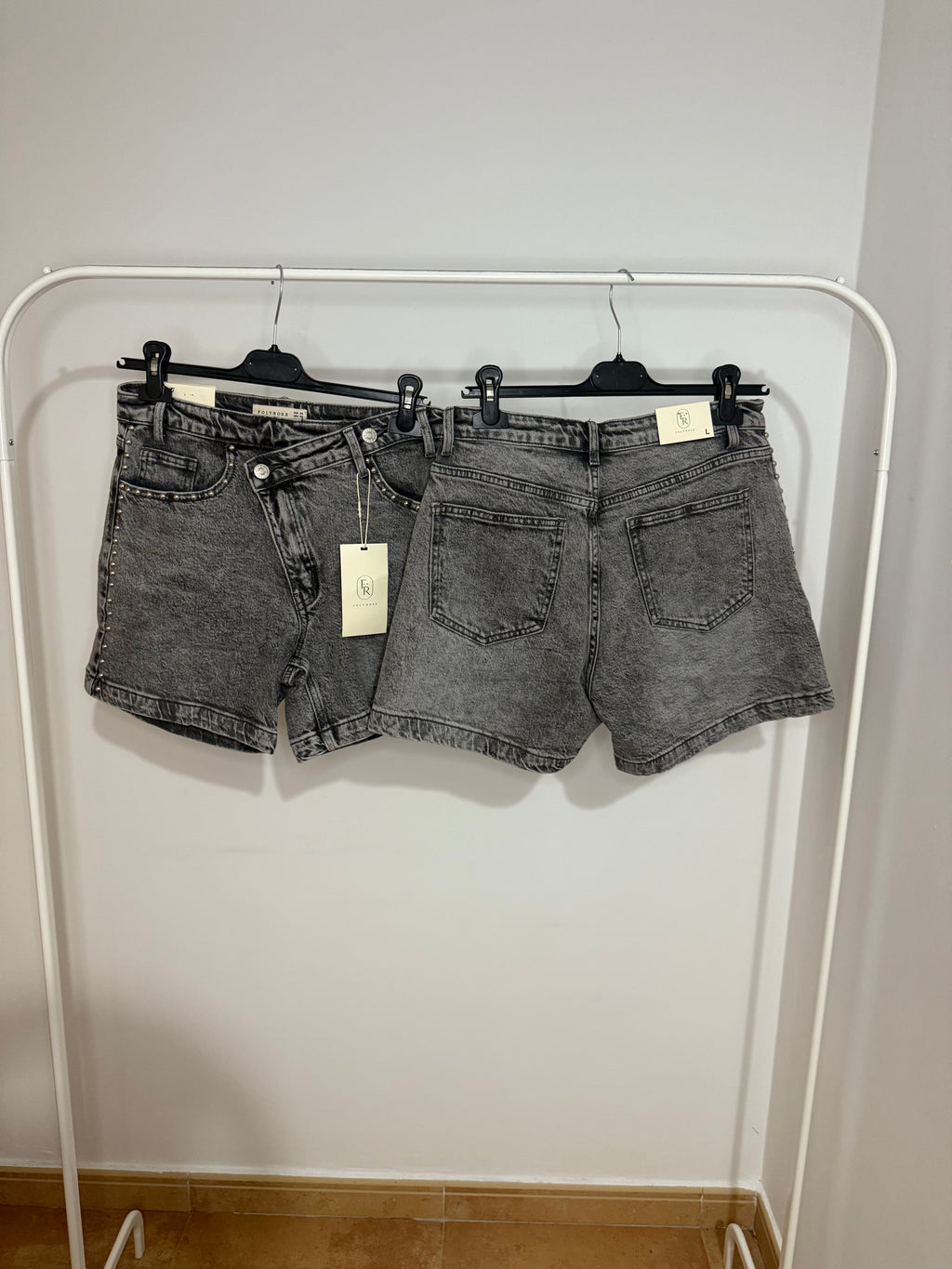 Pantalón sara tachuelas