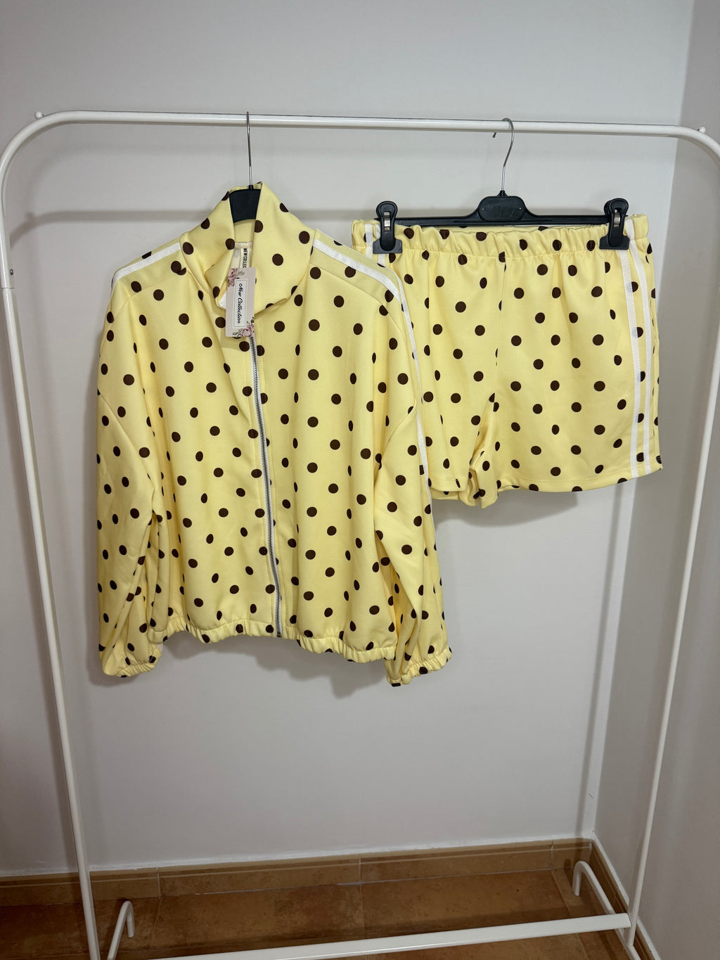 Conjunto adds