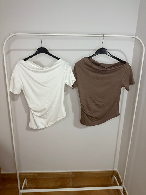 Camiseta hombro